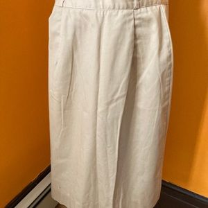 Vintage Chequers tan skirt size 5/6